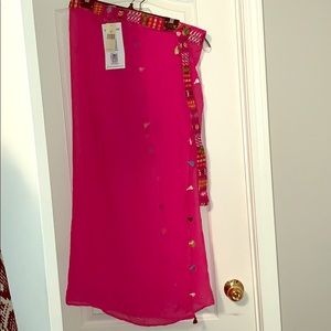 BNWT Multi way beach sarong 😍😍😍😍